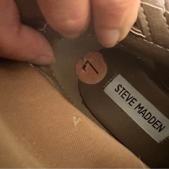 Steve Madden gaze velvet bootie - Picture 11 of 11